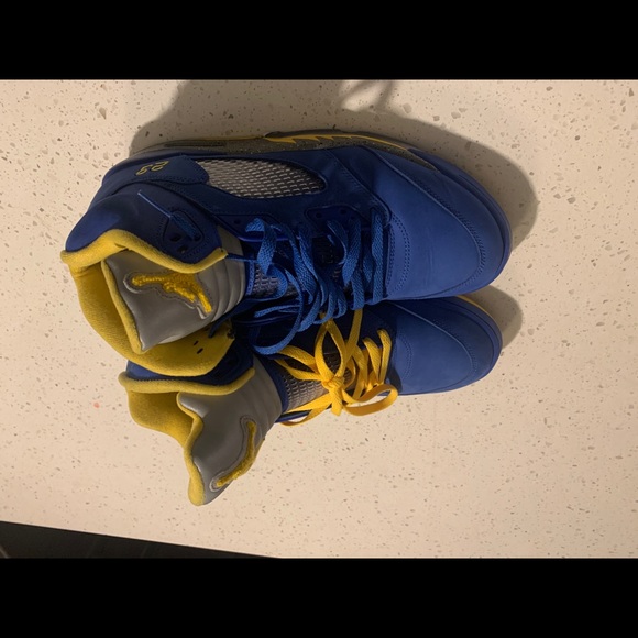 Air Jordan Laney 5 - Picture 3 of 5